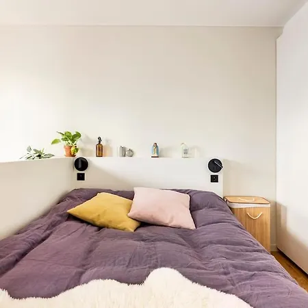 Renovated In Faidherbe דירה פריז
